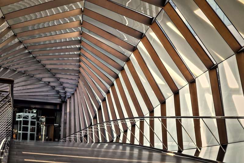 Bridge connecting Hudson Bay and Eaton Centre buildings in Toronto- 01