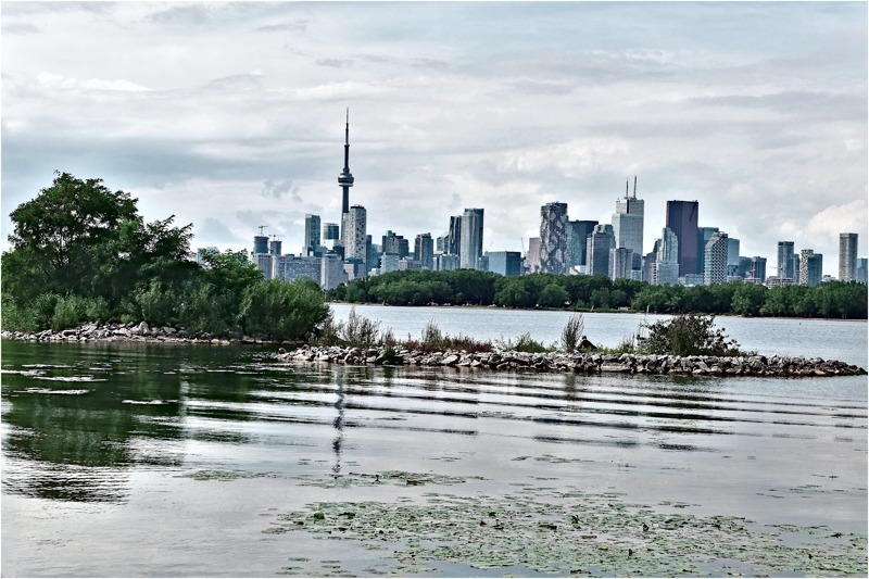 Toronto Skyline -Image 1